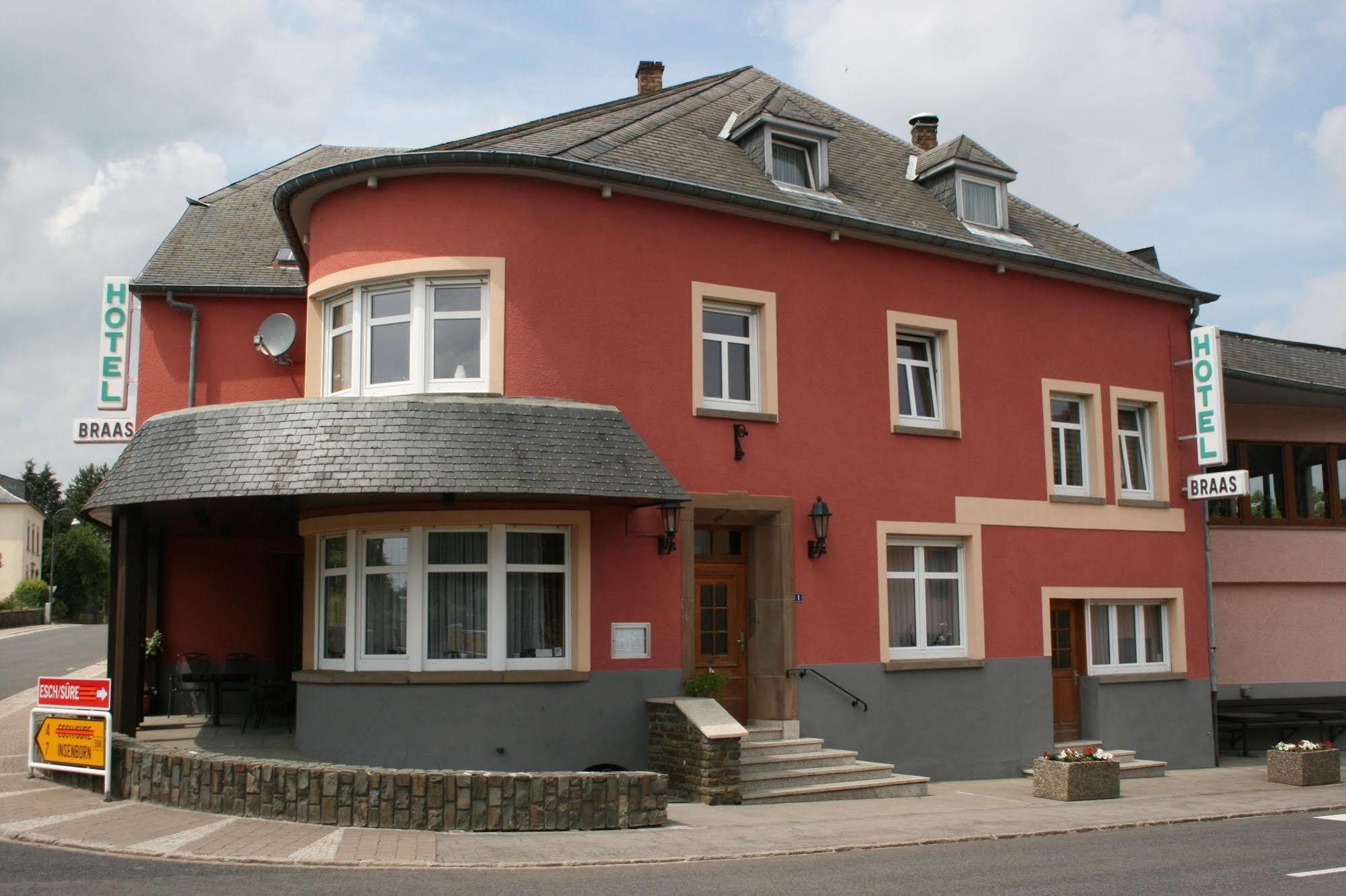 Hotel Restaurant Braas Esch-sur-Sûre Exteriér fotografie