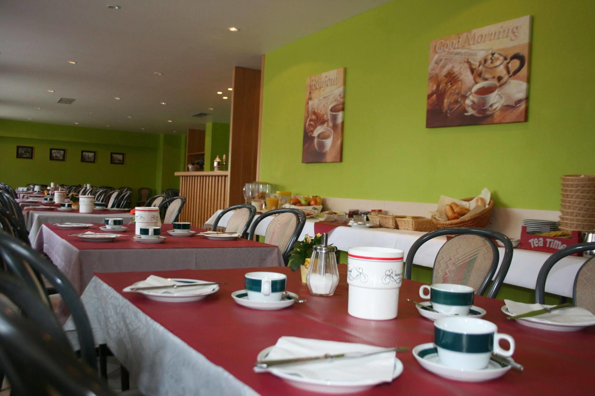 Hotel Restaurant Braas Esch-sur-Sûre Exteriér fotografie